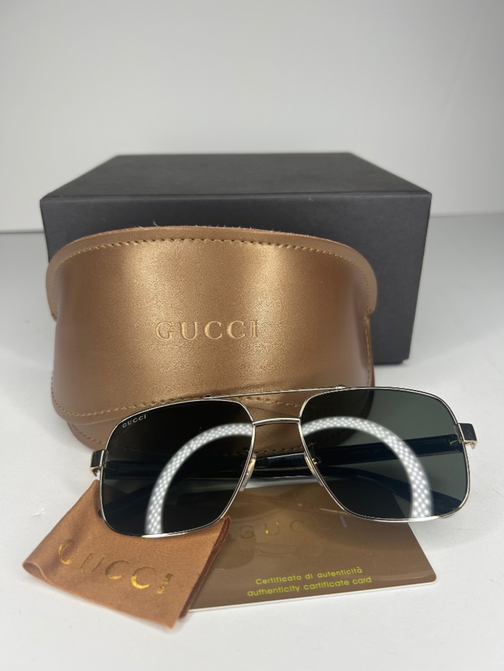 Gucci GG0529S Sunglasses - Picture 2 of 6